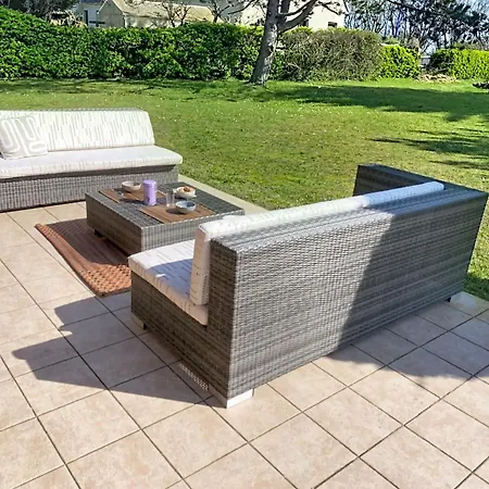 Le By Interhome